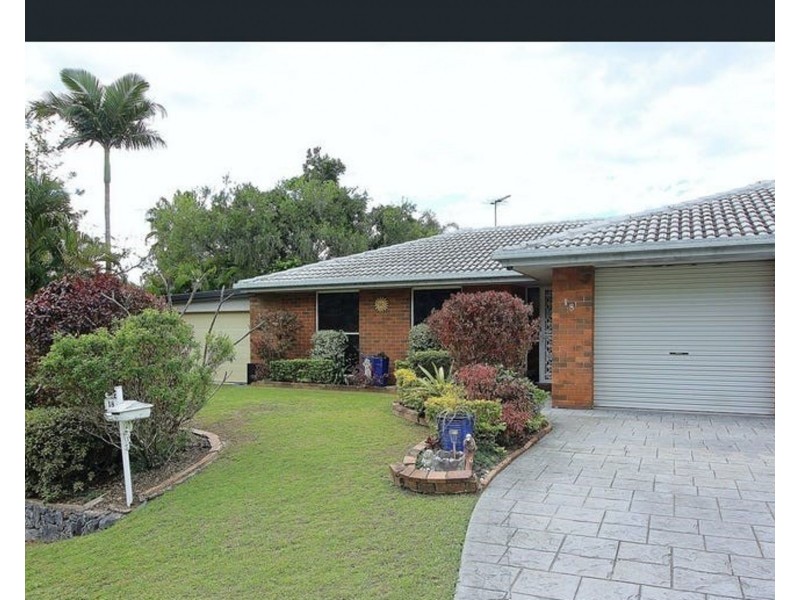 18 Vaucluse Crescent, Petrie QLD 4502