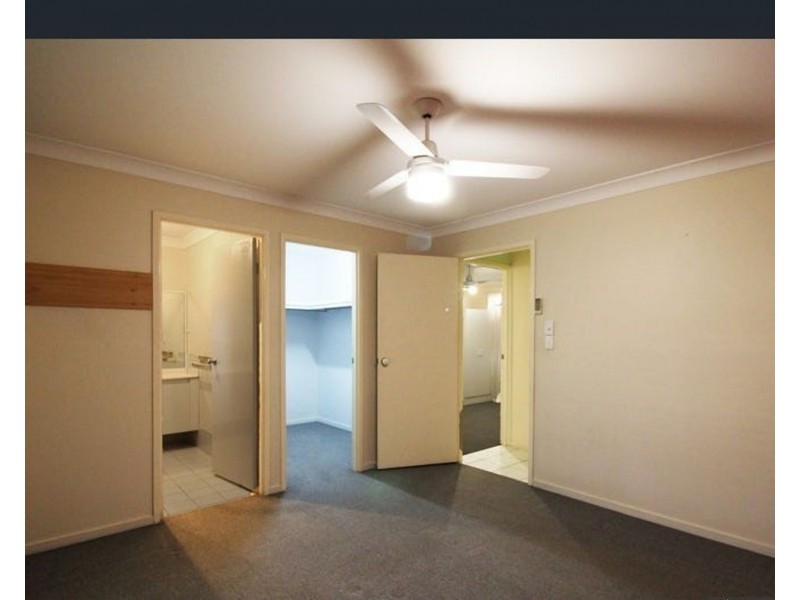 18 Vaucluse Crescent, Petrie QLD 4502