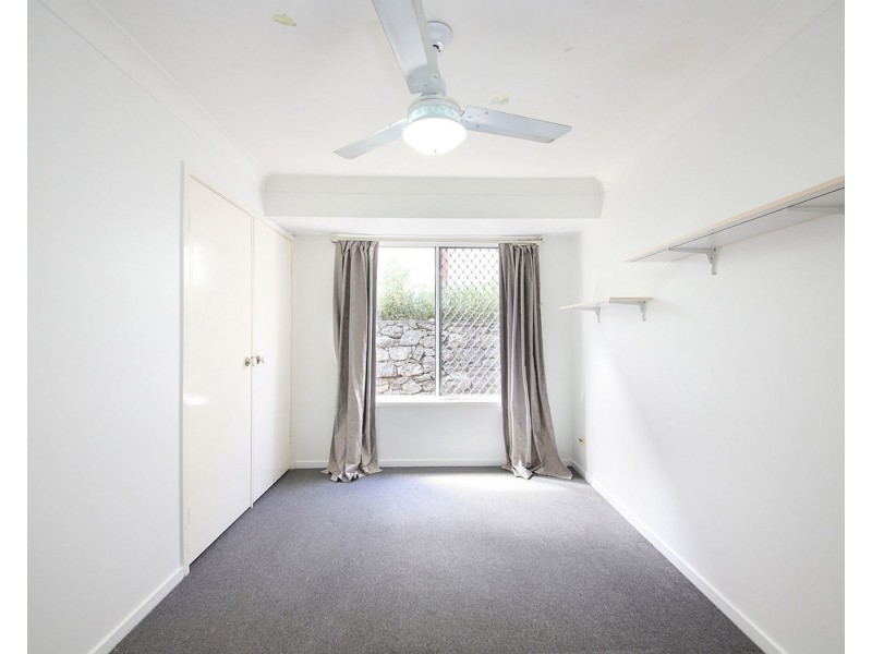 18 Vaucluse Crescent, Petrie QLD 4502