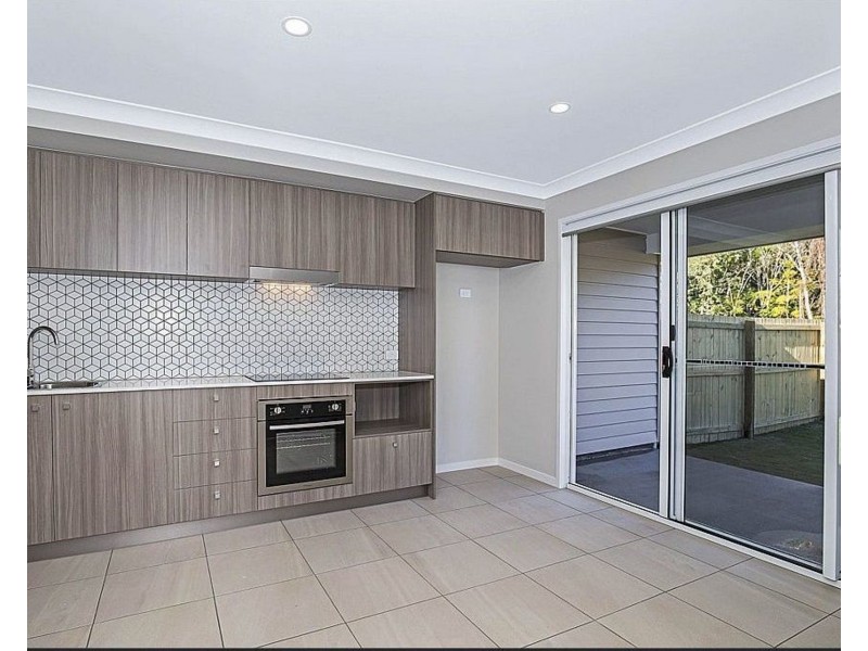 2/61 Paddington Street, Bellmere QLD 4510