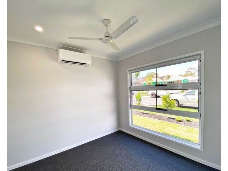 2/5 Seagrass Street, Deception Bay QLD 4508