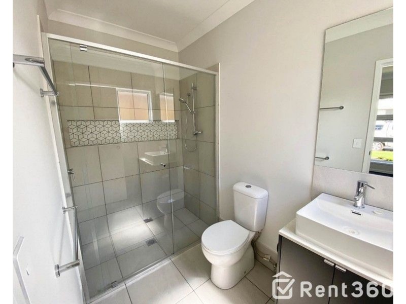 2/5 Seagrass Street, Deception Bay QLD 4508