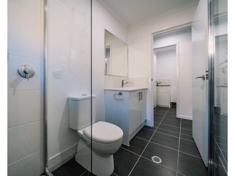 2/3 Cootharaba Court, Morayfield QLD 4506