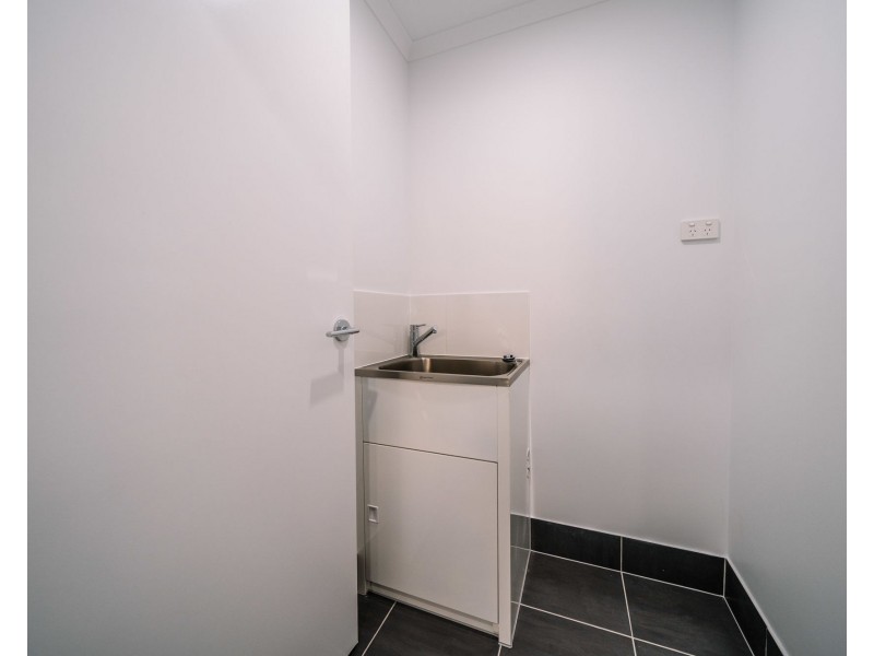 2/3 Cootharaba Court, Morayfield QLD 4506