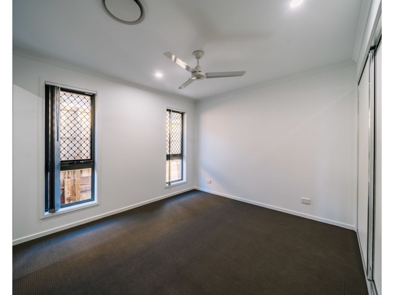 2/3 Cootharaba Court, Morayfield QLD 4506