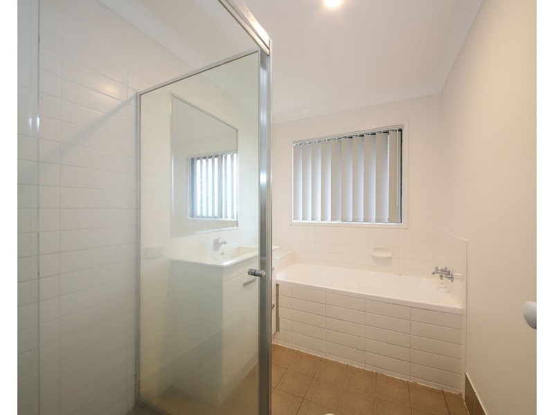 2 Coman Street South, Rothwell QLD 4022