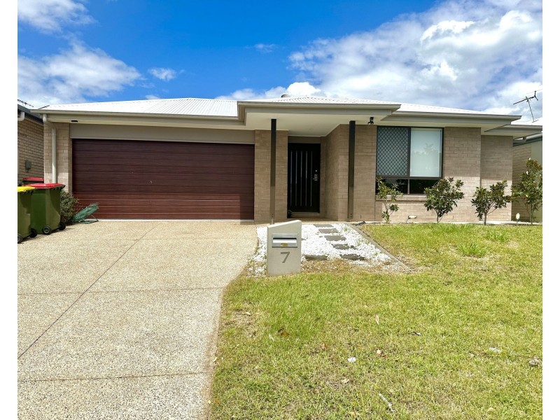 7 Gordon Circuit, Warner QLD 4500