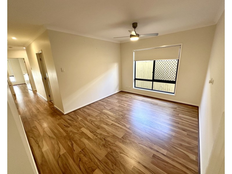 7 Gordon Circuit, Warner QLD 4500