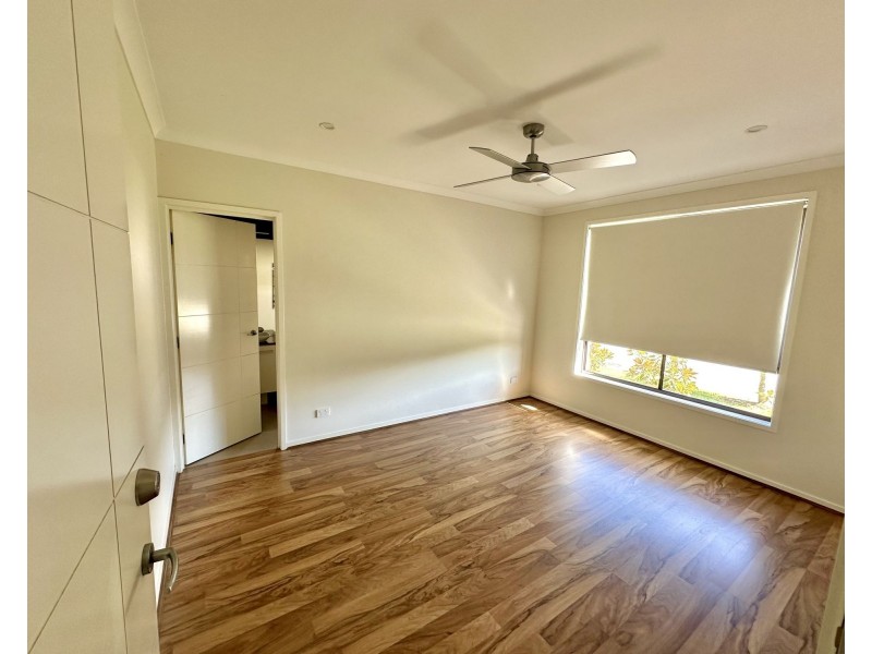 7 Gordon Circuit, Warner QLD 4500