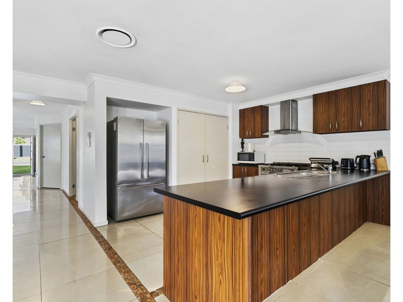 33 Longland Street, Redcliffe QLD 4020
