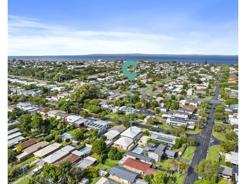 33 Longland Street, Redcliffe QLD 4020