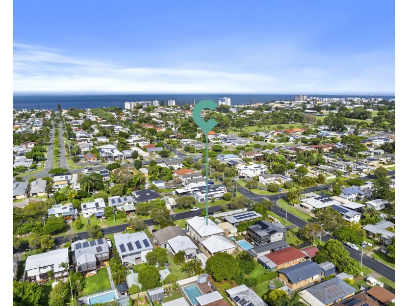 33 Longland Street, Redcliffe QLD 4020