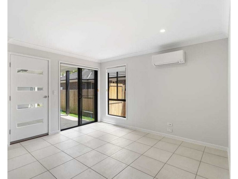 2/27 Neale Road, Morayfield QLD 4506