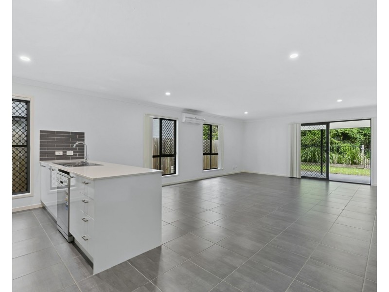 15/8 Kerry Close, Bellmere QLD 4510