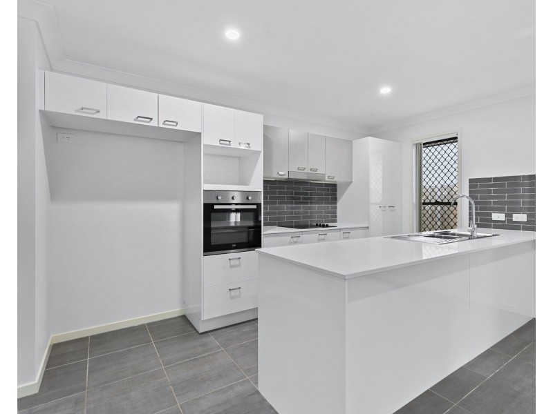 15/8 Kerry Close, Bellmere QLD 4510