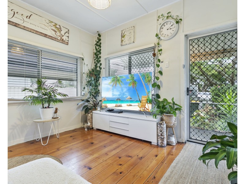 69 Laura Street, Clontarf QLD 4019