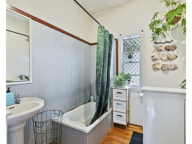 69 Laura Street, Clontarf QLD 4019