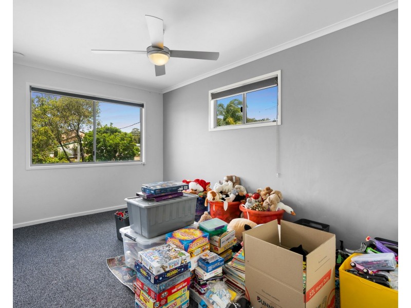 16 Paradise Court, Clontarf QLD 4019
