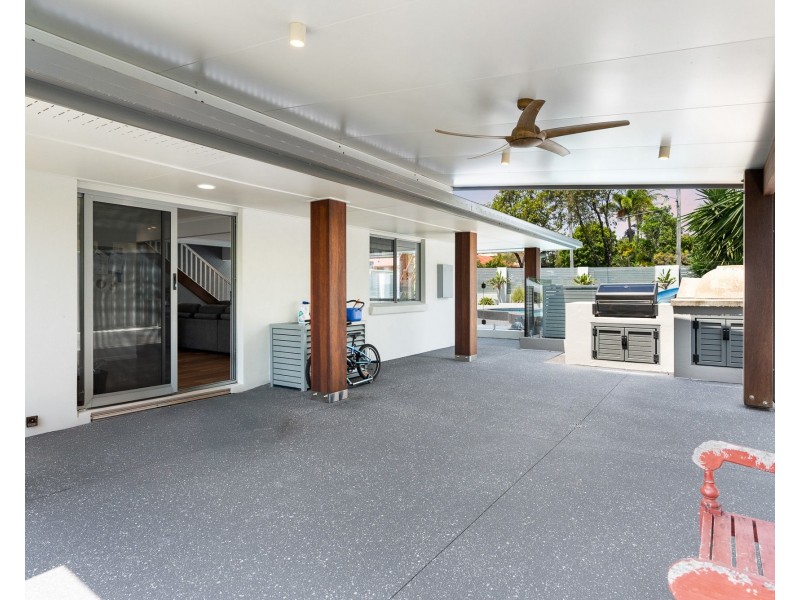 16 Paradise Court, Clontarf QLD 4019