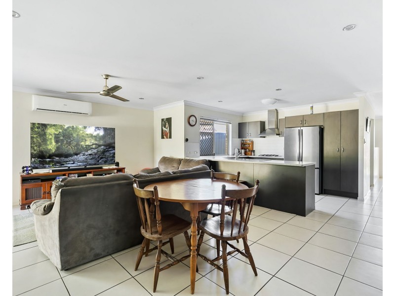 19 Outlook Court, Kallangur QLD 4503