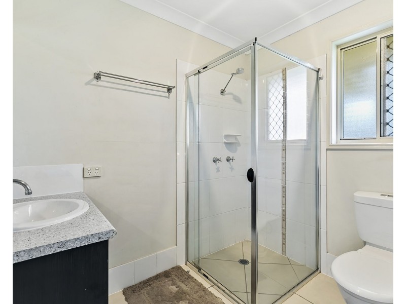 19 Outlook Court, Kallangur QLD 4503