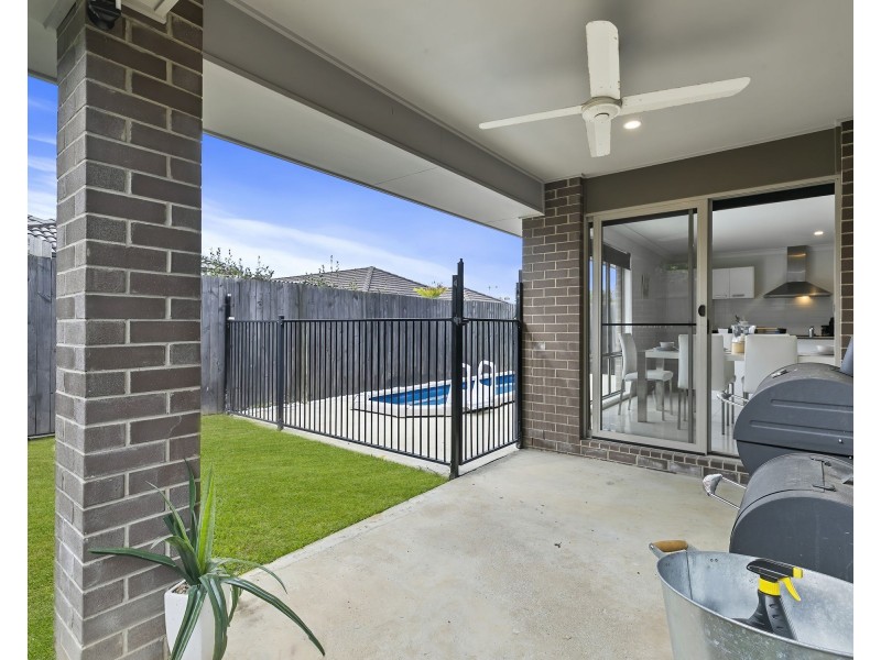 11 Ravensbourne Crescent, North Lakes QLD 4509
