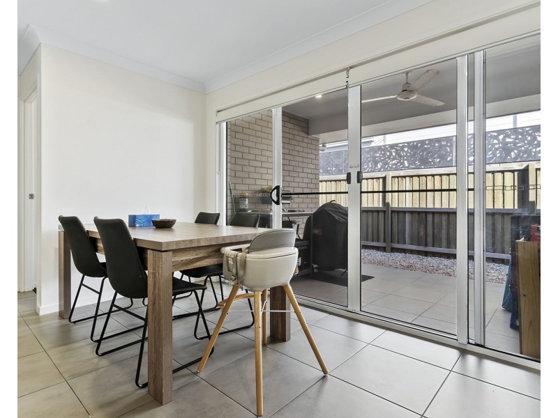 18 Promenade Circuit, Rothwell QLD 4022