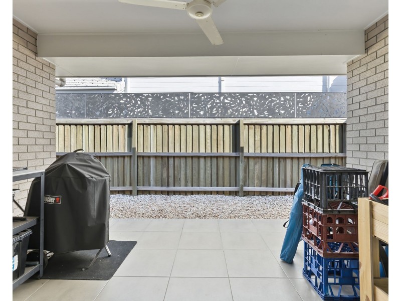 18 Promenade Circuit, Rothwell QLD 4022