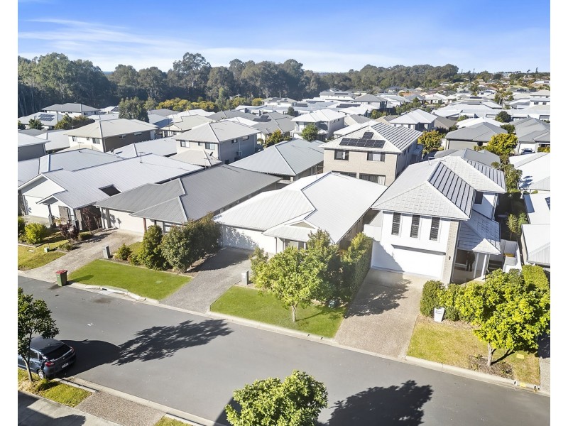 18 Promenade Circuit, Rothwell QLD 4022