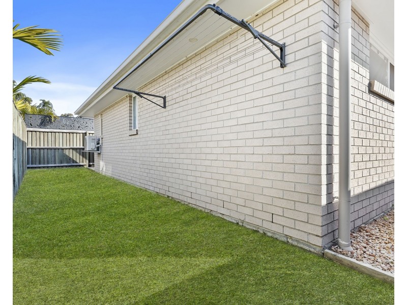 18 Promenade Circuit, Rothwell QLD 4022