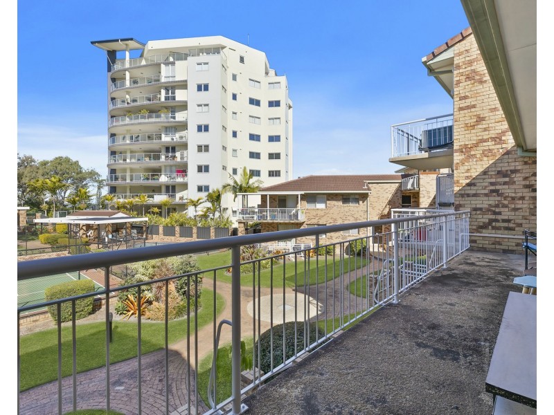 15/45 Marine Parade, Redcliffe QLD 4020