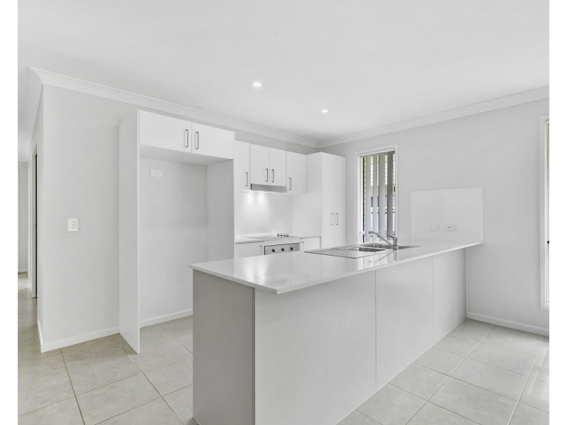 24 Pademelon Circuit, North Lakes QLD 4509