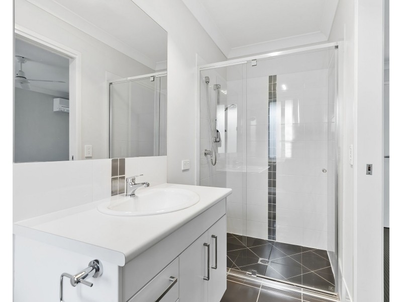 24 Pademelon Circuit, North Lakes QLD 4509