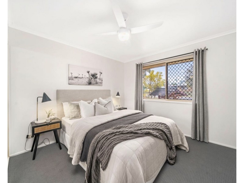 19 Hilldale Crescent, Morayfield QLD 4506