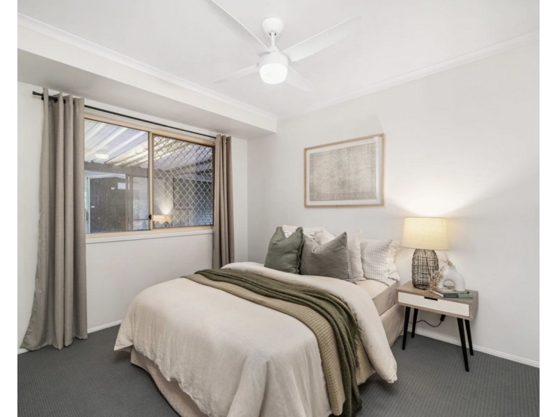 19 Hilldale Crescent, Morayfield QLD 4506