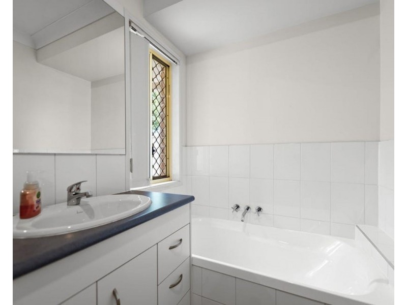 11 Northampton Court, Kallangur QLD 4503