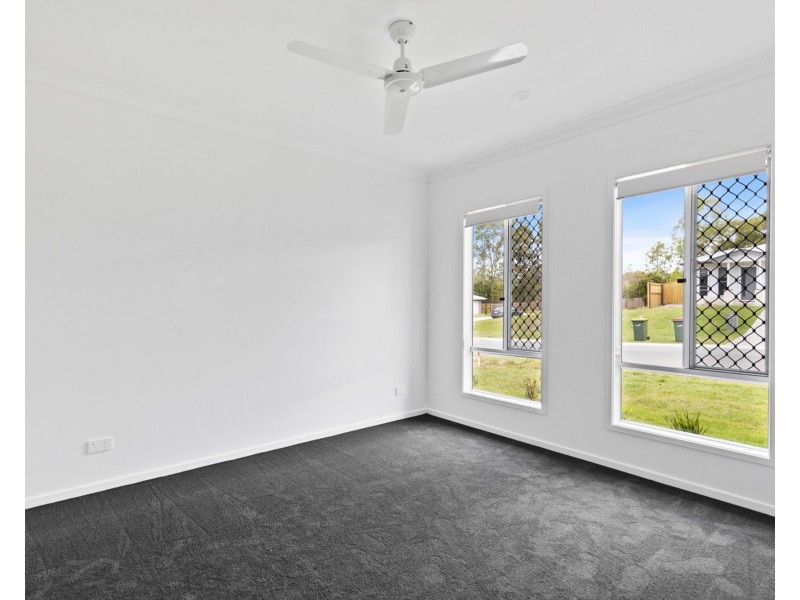 10 Carol Street, Morayfield QLD 4506