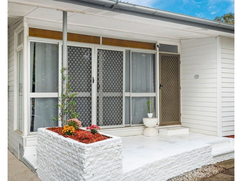 94 School Road, Kallangur QLD 4503