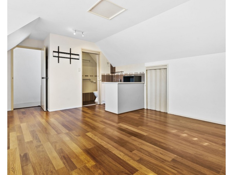 12 Keala Court, Banksia Beach QLD 4507