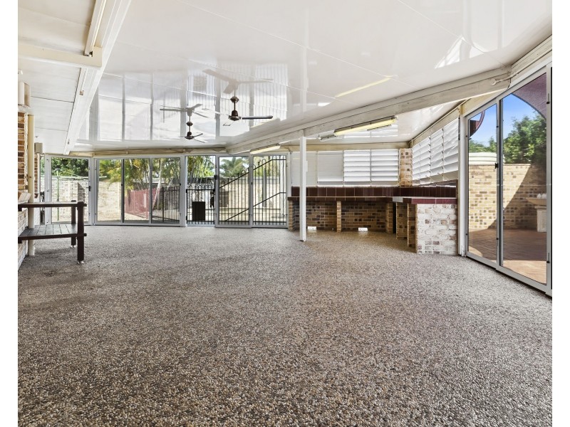 12 Keala Court, Banksia Beach QLD 4507