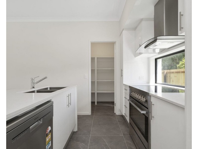 11 Coventry Lane, Joyner QLD 4500