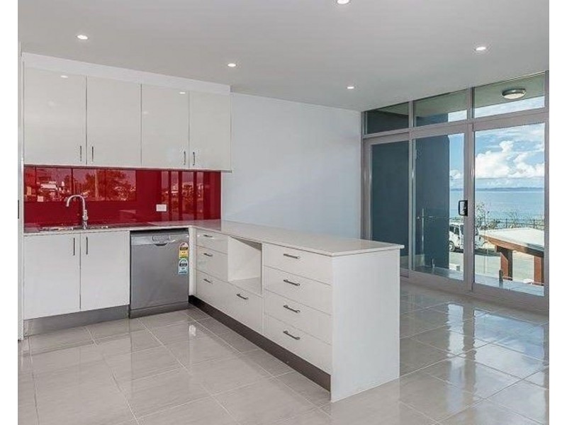 5 133 Flinders Parade, Scarborough QLD 4020