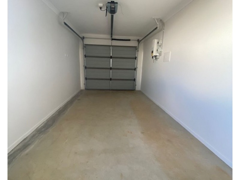 2 36 Celebration Crescent, Griffin QLD 4503