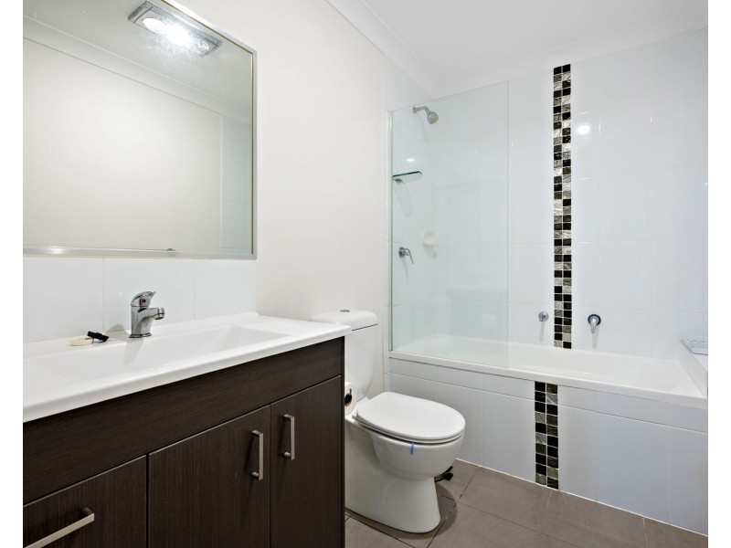 2/11-13 Montree Circuit, Kallangur QLD 4503