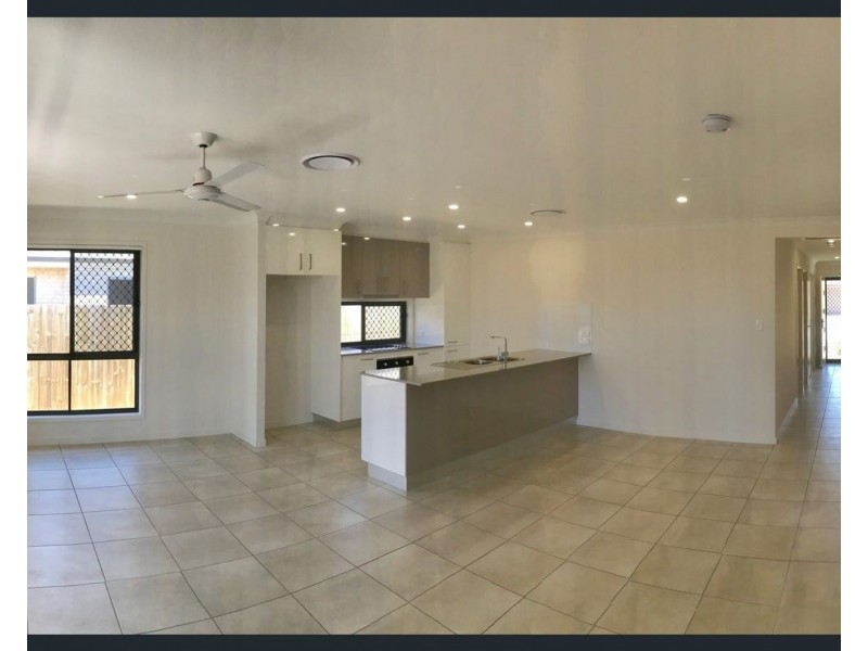 2/69 Coggins Street, Caboolture QLD 4510