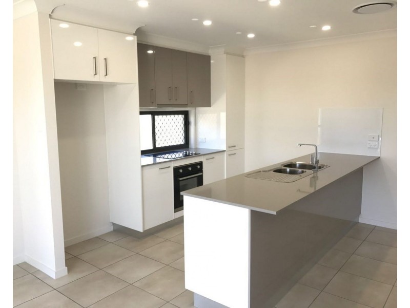 2/69 Coggins Street, Caboolture QLD 4510