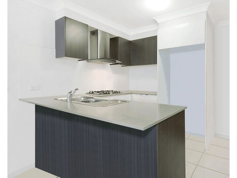 2/17 Birchgrove Crescent, Kallangur QLD 4503