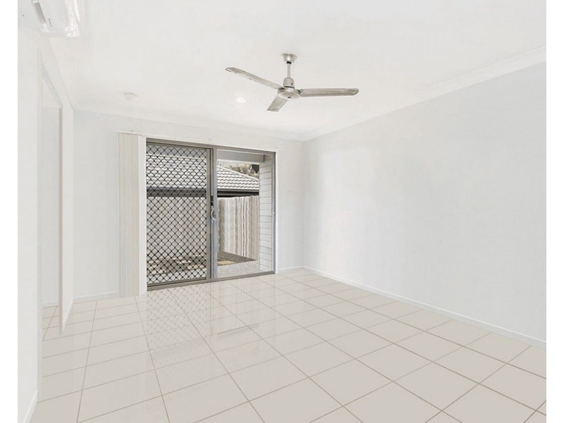2/17 Birchgrove Crescent, Kallangur QLD 4503