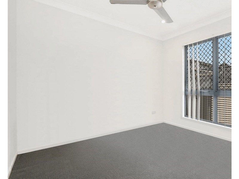2/17 Birchgrove Crescent, Kallangur QLD 4503