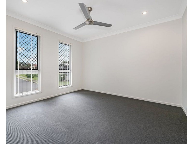 1/17 Birchgrove Crescent, Kallangur QLD 4503